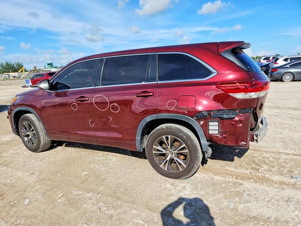 2018 TOYOTA HIGHLANDER