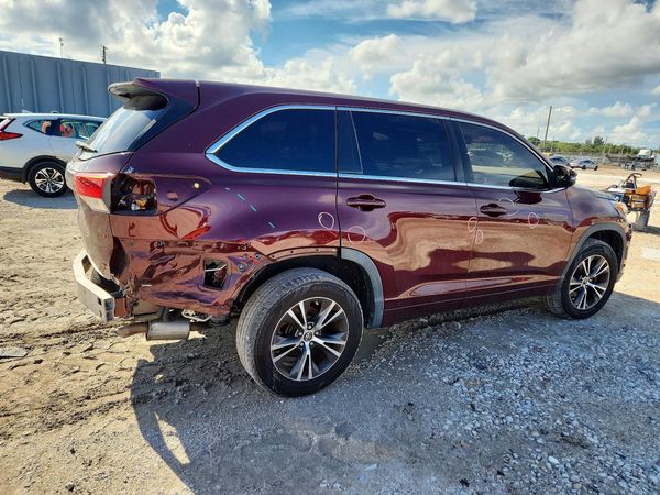 2018 TOYOTA HIGHLANDER