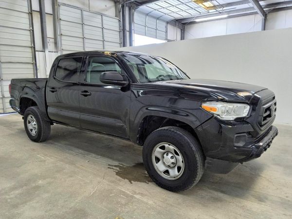 2022 TOYOTA TACOMA SR5 — Passenger 3/4