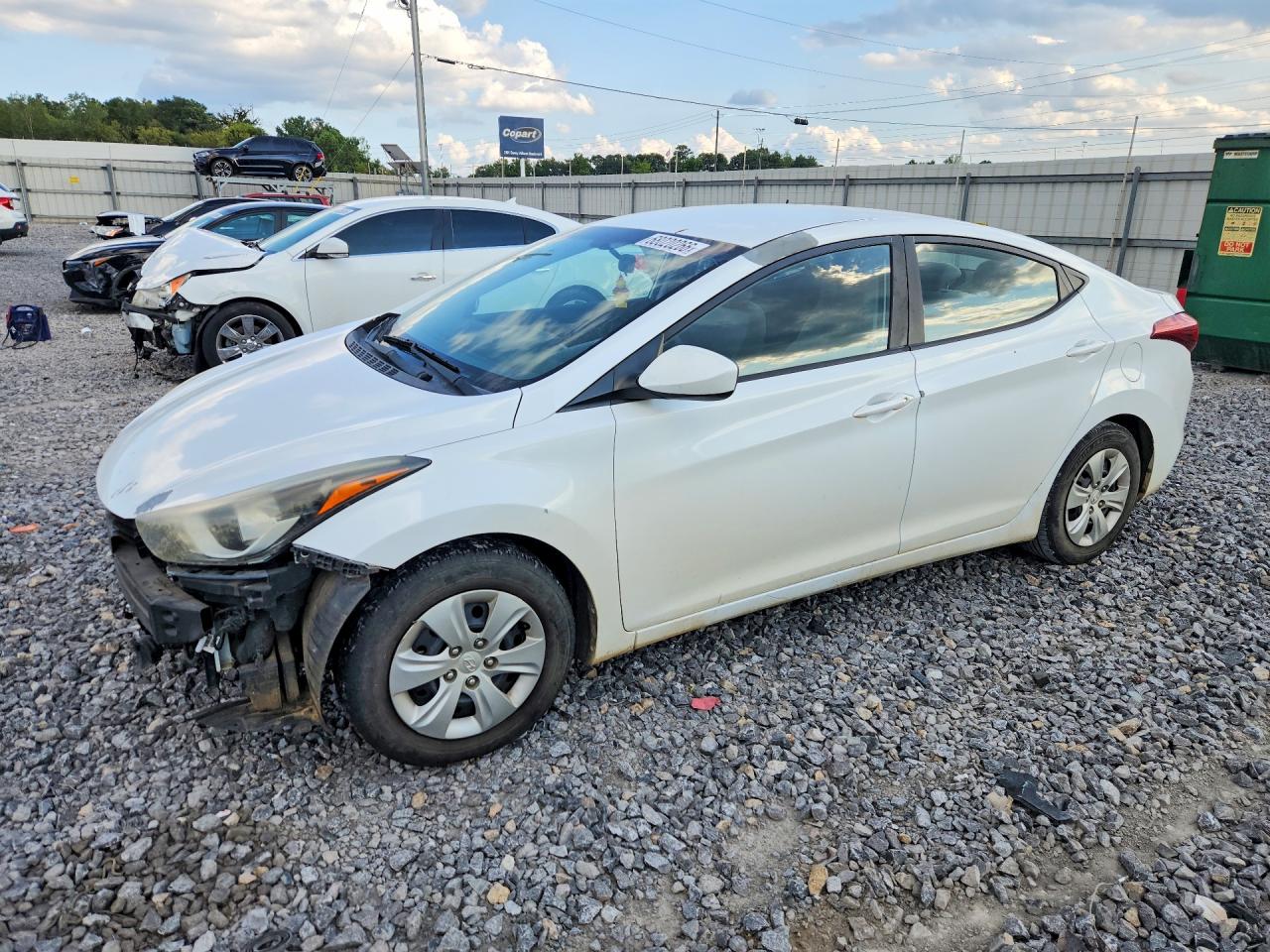 2016 HYUNDAI ELANTRA