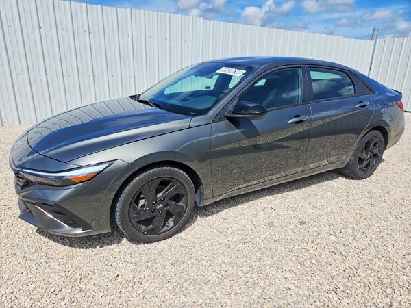 2026 HYUNDAI ELANTRA — DSFA — Front 3/4