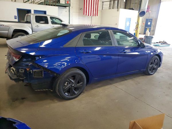 2022 HYUNDAI ELANTRA SEL