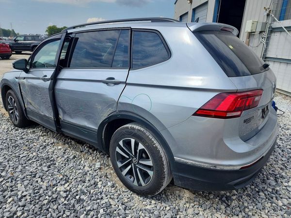 2022 VOLKSWAGEN TIGUAN S