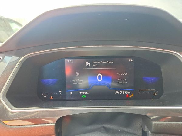 2022 VOLKSWAGEN TIGUAN S