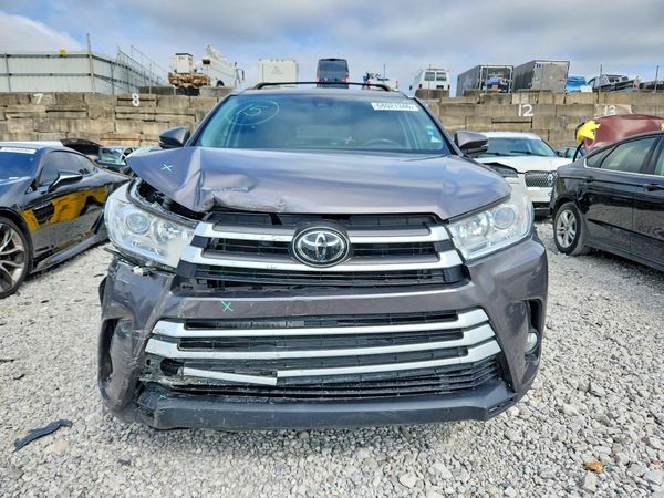 2019 TOYOTA HIGHLANDER SE/XLE