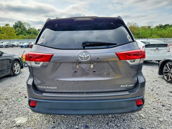 2019 TOYOTA HIGHLANDER SE/XLE