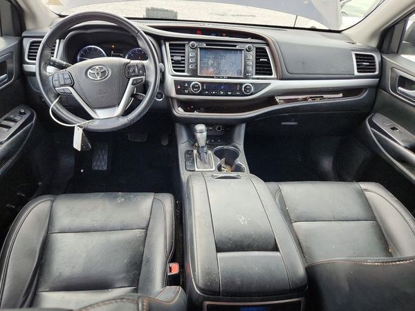 2019 TOYOTA HIGHLANDER SE/XLE