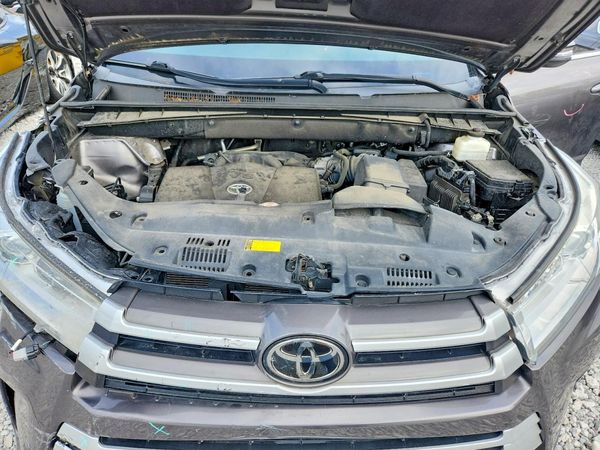 2019 TOYOTA HIGHLANDER SE/XLE