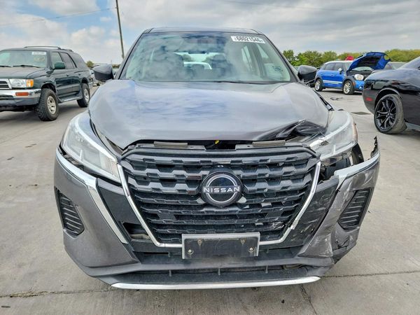 2022 NISSAN KICKS