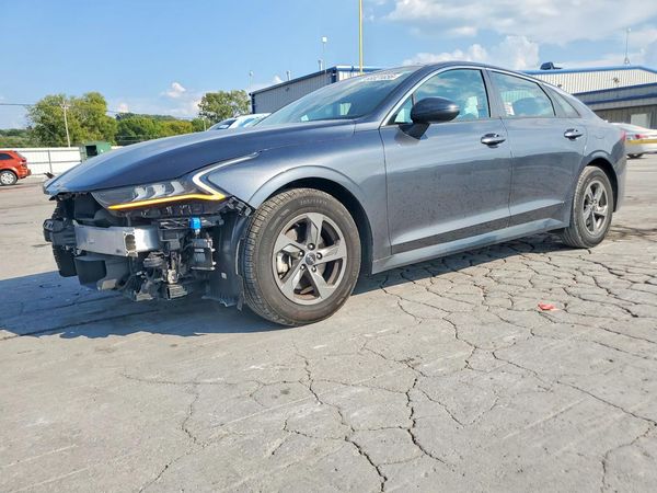 2022 KIA K5