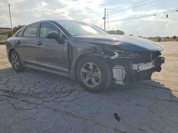 2022 KIA K5