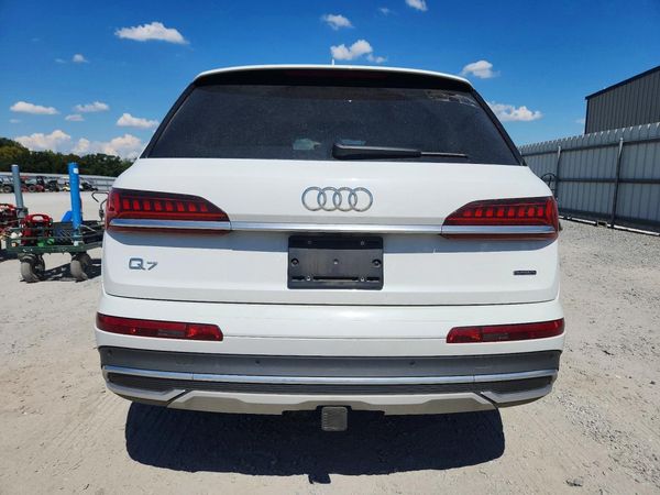 2020 AUDI Q7 quattro Premium