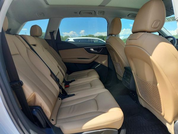 2020 AUDI Q7 quattro Premium