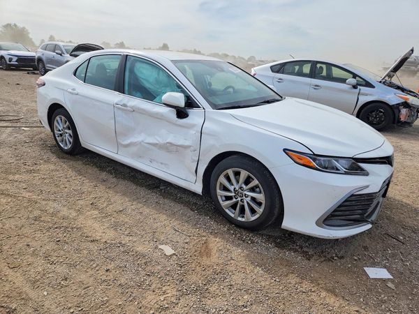 2023 TOYOTA CAMRY