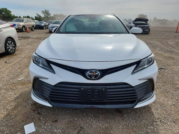2023 TOYOTA CAMRY