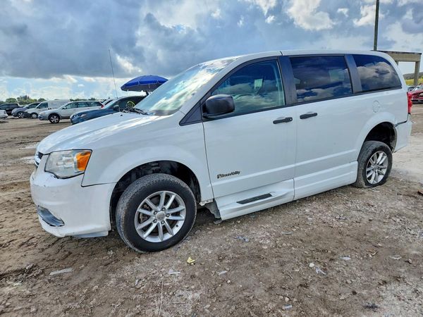2019 DODGE GRAND CARAVAN SE