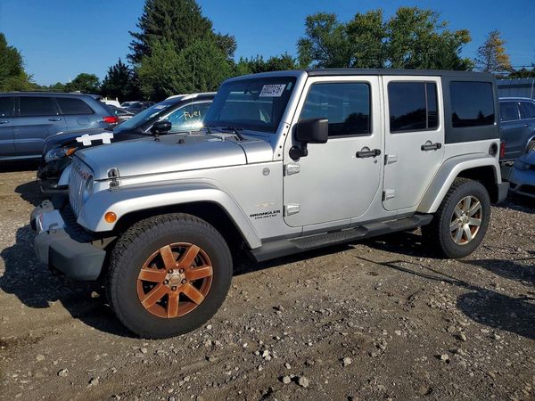 2012 JEEP WRANGLER Sahara