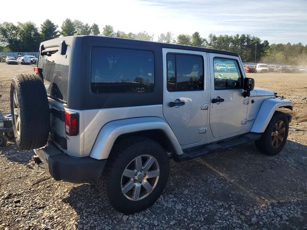 2012 JEEP WRANGLER Sahara