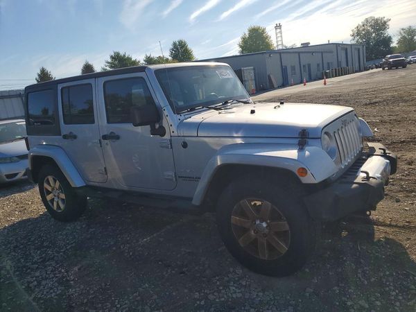 2012 JEEP WRANGLER Sahara
