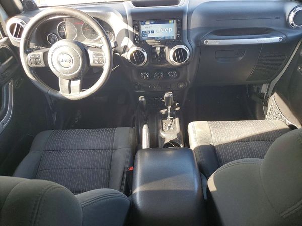 2012 JEEP WRANGLER Sahara
