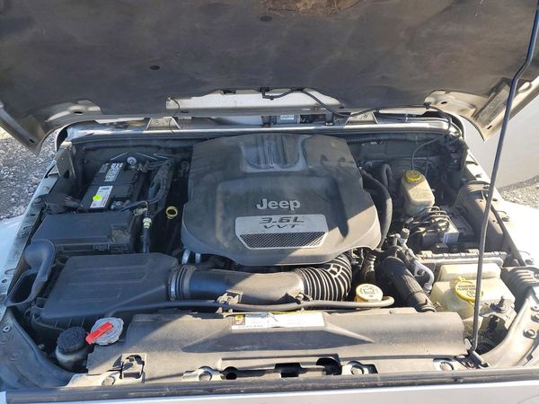 2012 JEEP WRANGLER Sahara