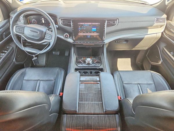 2022 JEEP WAGONEER