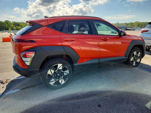 2024 HYUNDAI KONA SE