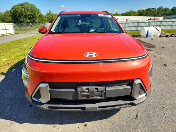 2024 HYUNDAI KONA SE