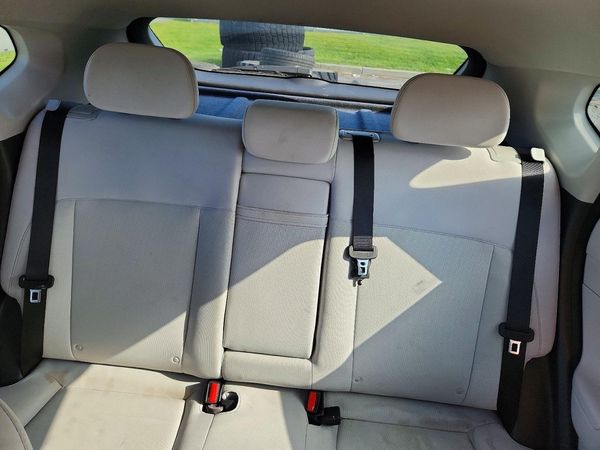 2024 HYUNDAI KONA SE