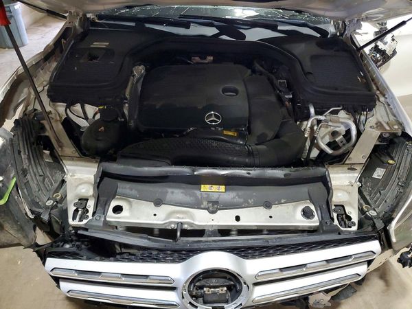 2021 MERCEDES-BENZ GLC-CLASS GLC300-4M — Engine bay