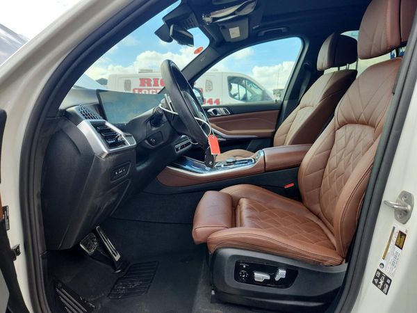 2026 BMW X5 xDrive40 — DENT