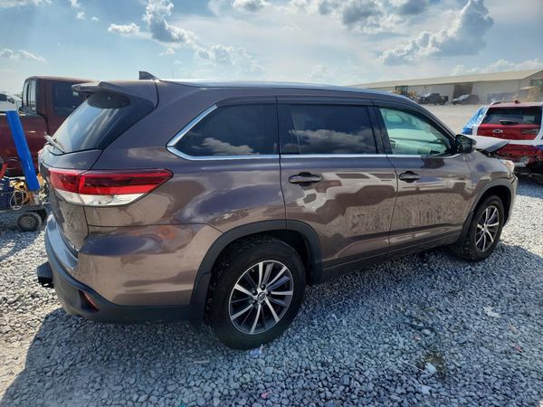 2018 TOYOTA HIGHLANDER