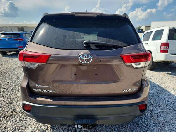 2018 TOYOTA HIGHLANDER
