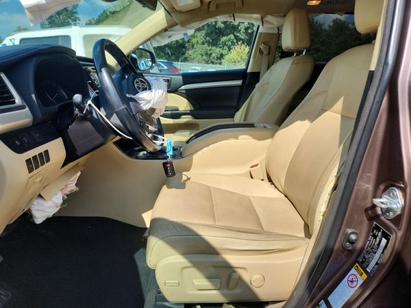 2018 TOYOTA HIGHLANDER