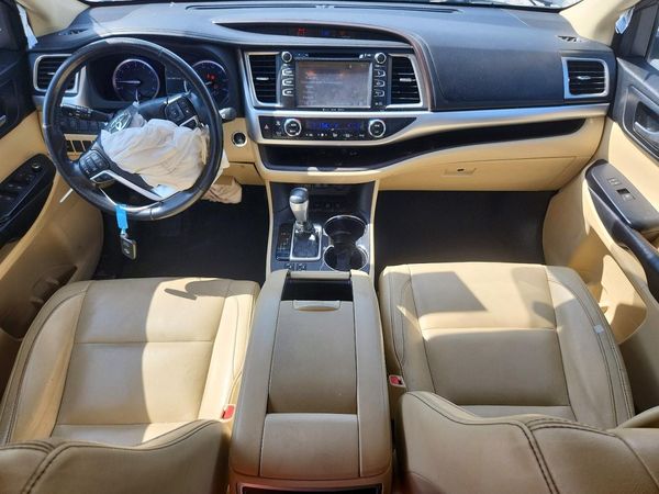 2018 TOYOTA HIGHLANDER