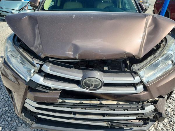 2018 TOYOTA HIGHLANDER