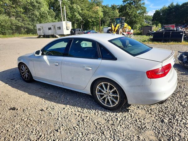 2015 AUDI A4