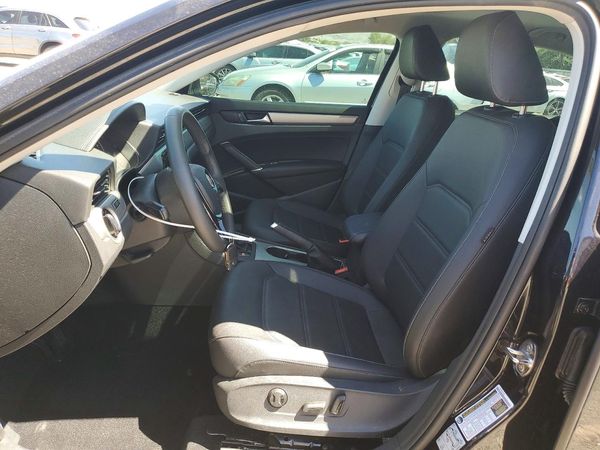 2021 VOLKSWAGEN PASSAT