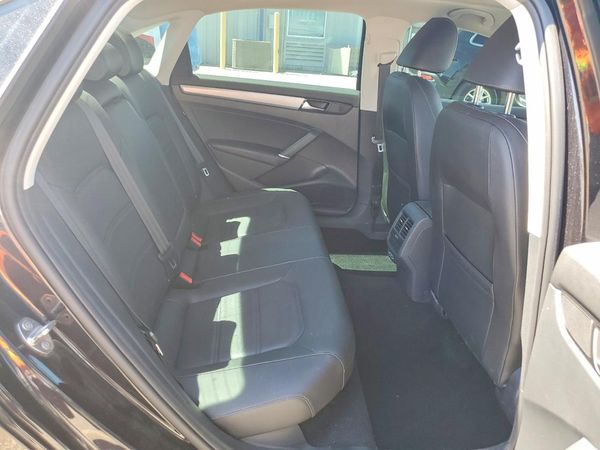2021 VOLKSWAGEN PASSAT