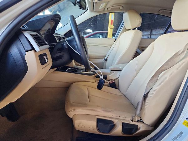 2013 BMW 320 SA