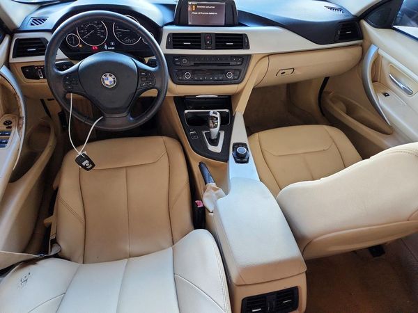 2013 BMW 320 SA