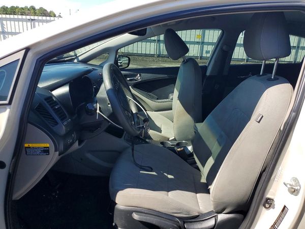 2014 KIA FORTE LX
