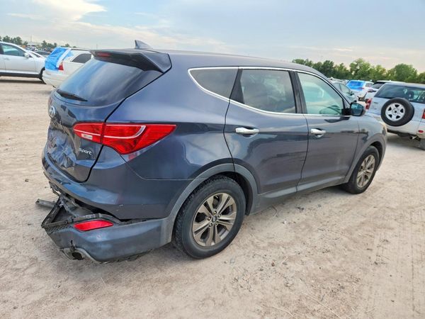 2016 HYUNDAI SANTA FE Base