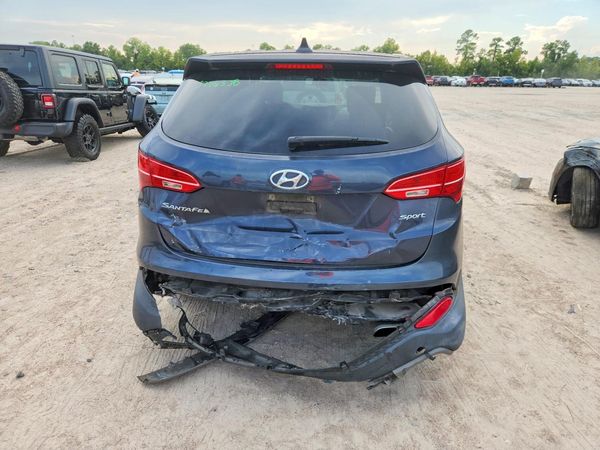 2016 HYUNDAI SANTA FE Base