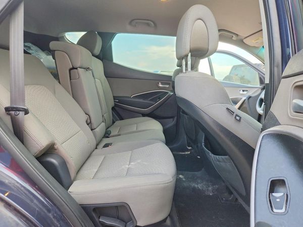 2016 HYUNDAI SANTA FE Base