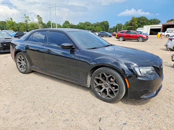 2018 CHRYSLER 300