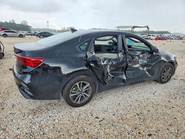 2022 KIA FORTE