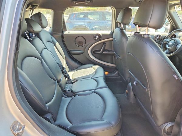 2012 MINI COOPER