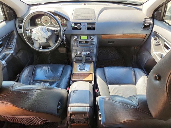 2012 VOLVO XC90