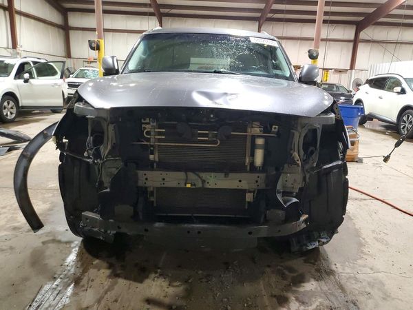 2017 INFINITI QX80